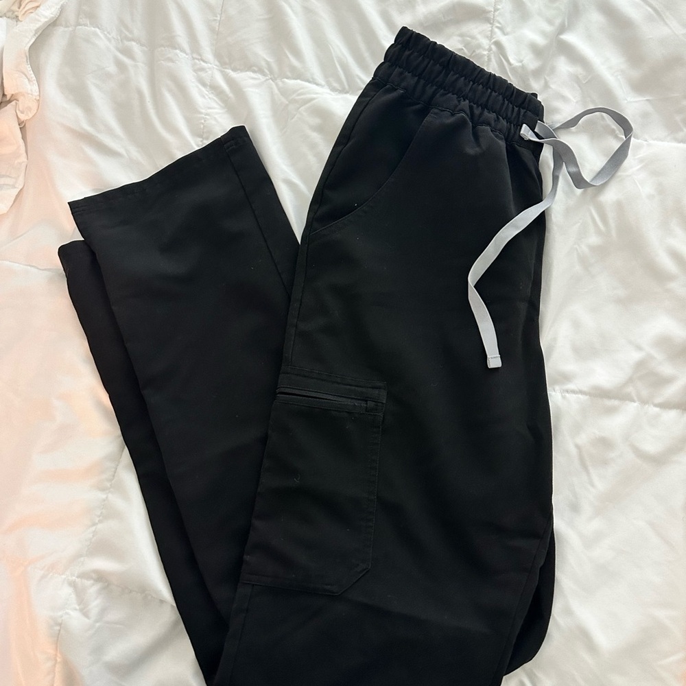 Black figs scrubs set